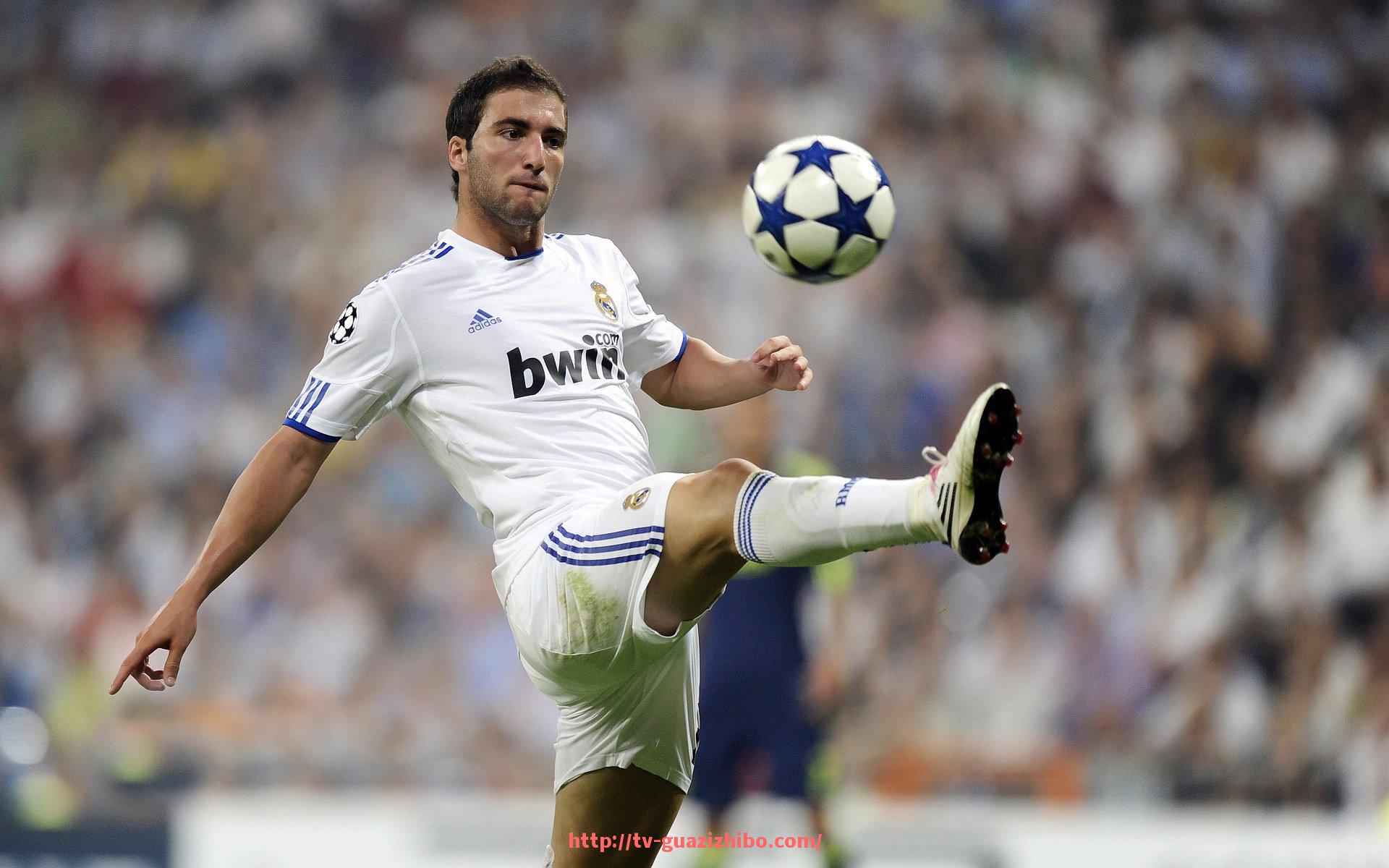 瓜子直播-深度战报：世俱杯焦点比赛全程分析与比分演变